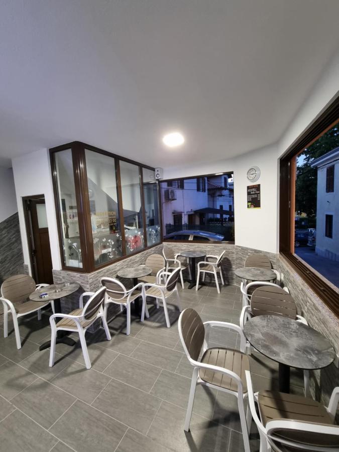 Hostel Bellavista コペル エクステリア 写真
