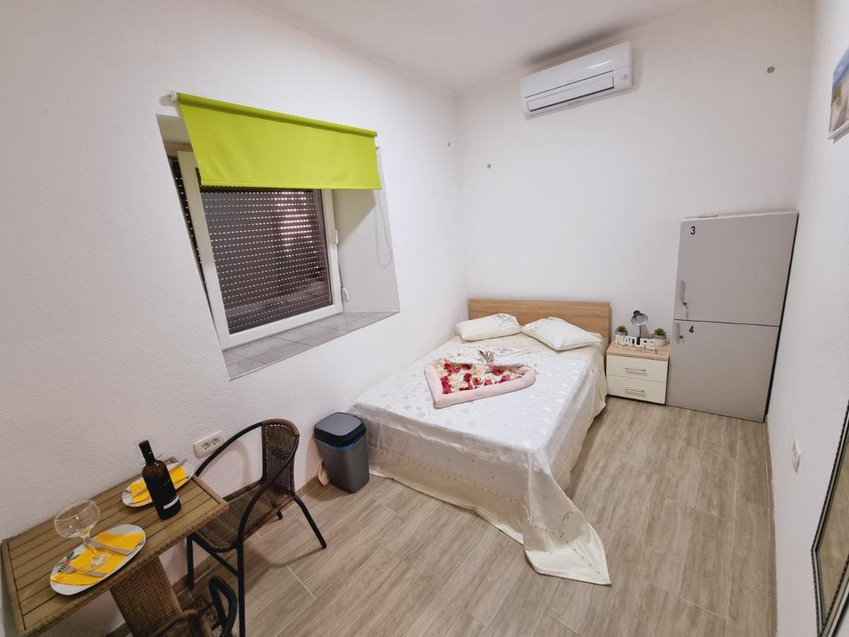 Hostel Bellavista コペル エクステリア 写真